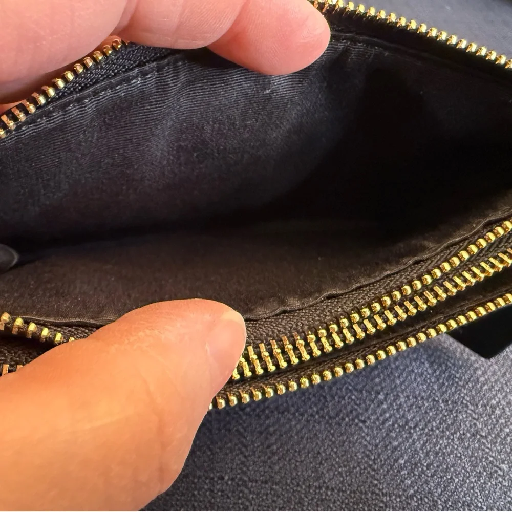 NWOT Coach Black Pebbled Leather Wristlet - Picture 8 of 10